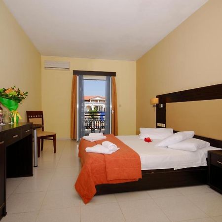 Alimos Hotel Denny'S Inn חדר תמונה